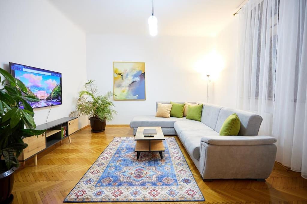 Caragiale Apartment Bukarest Eksteriør billede