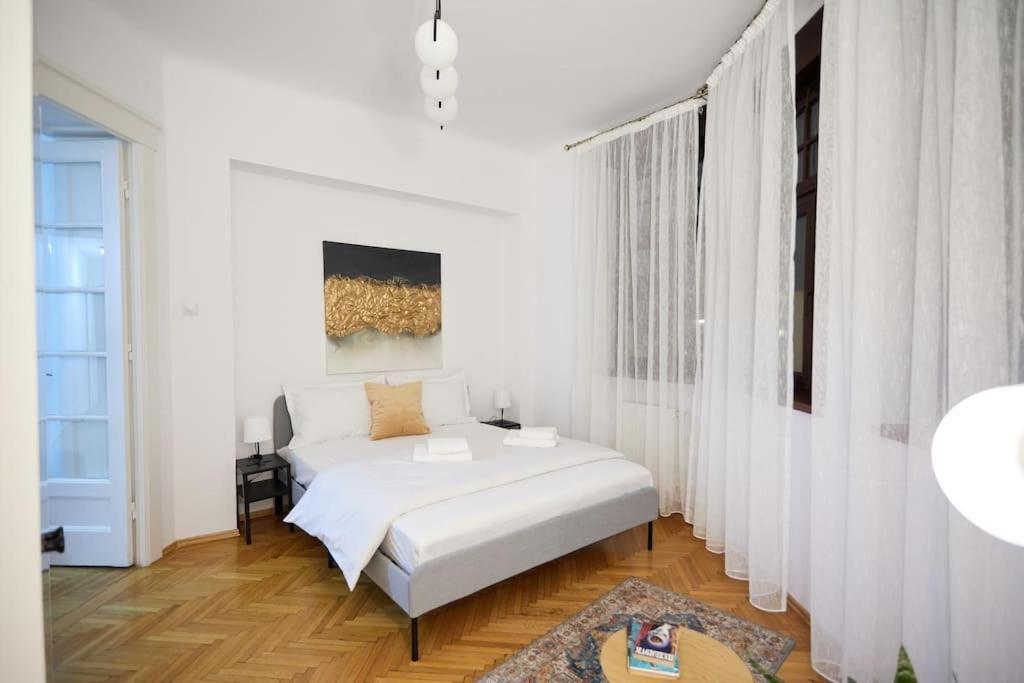 Caragiale Apartment Bukarest Eksteriør billede
